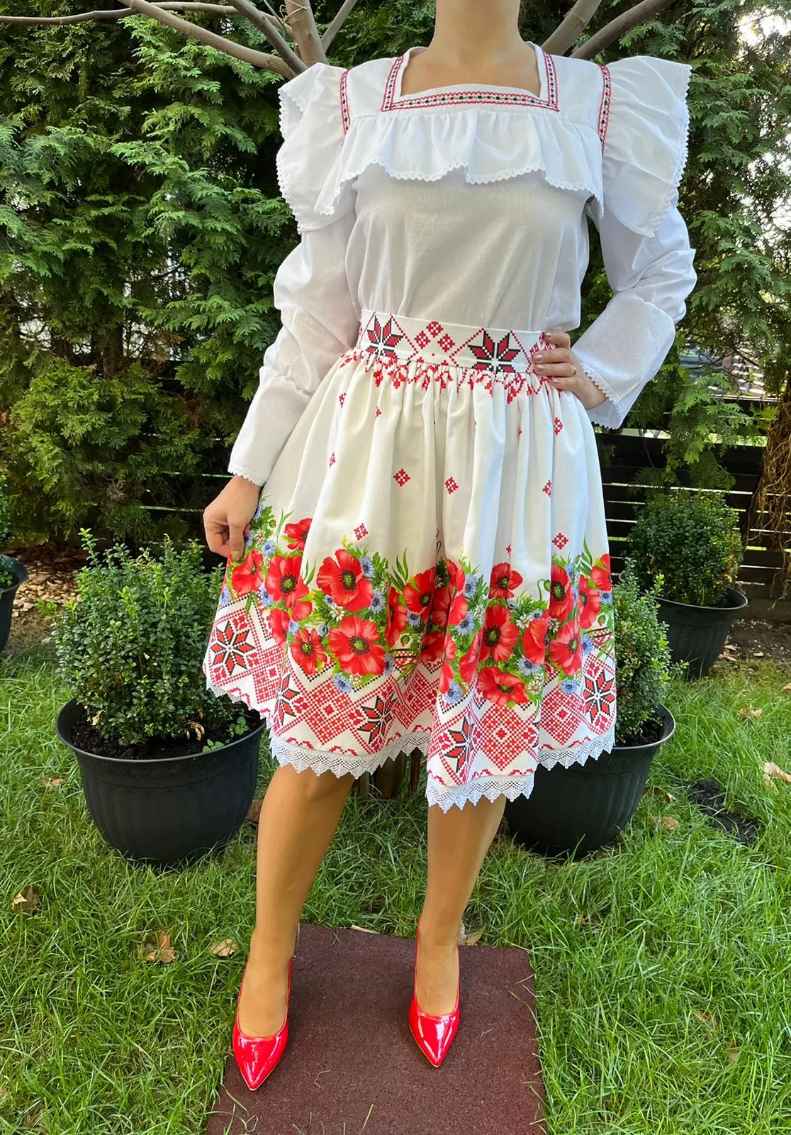 Compleu traditional Iustina