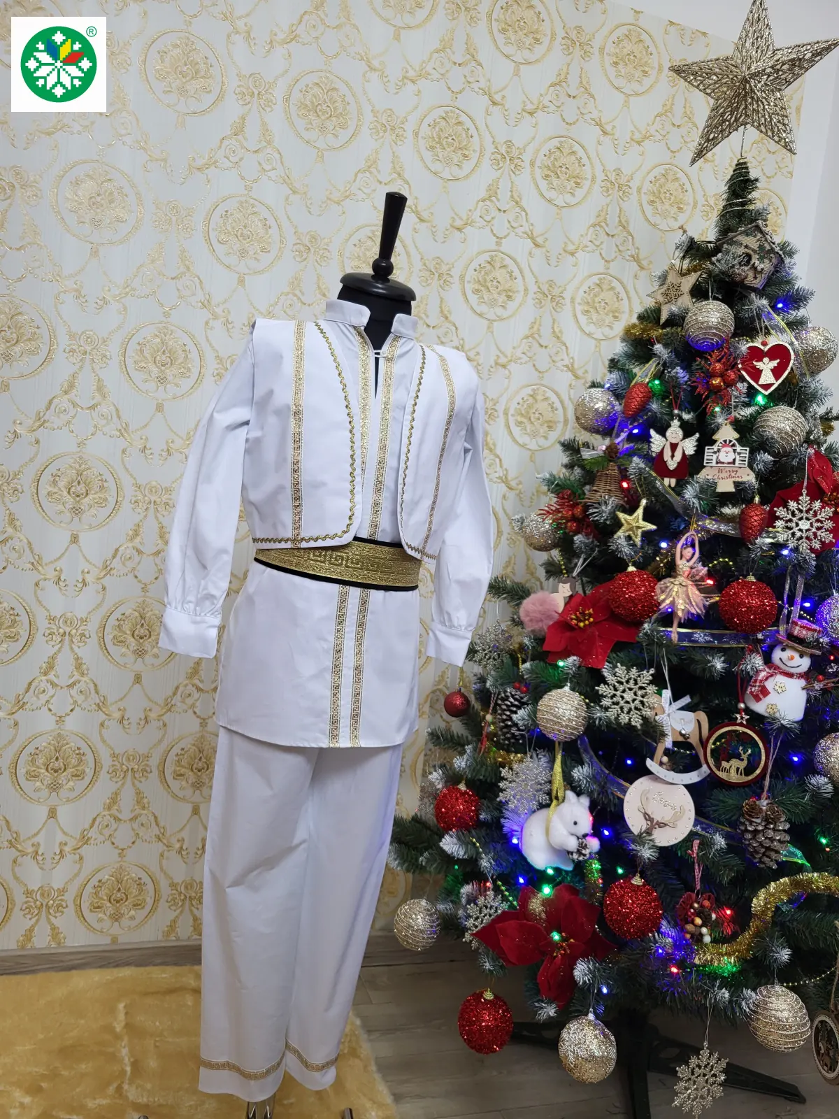 Costum traditional pentru baieti model 10