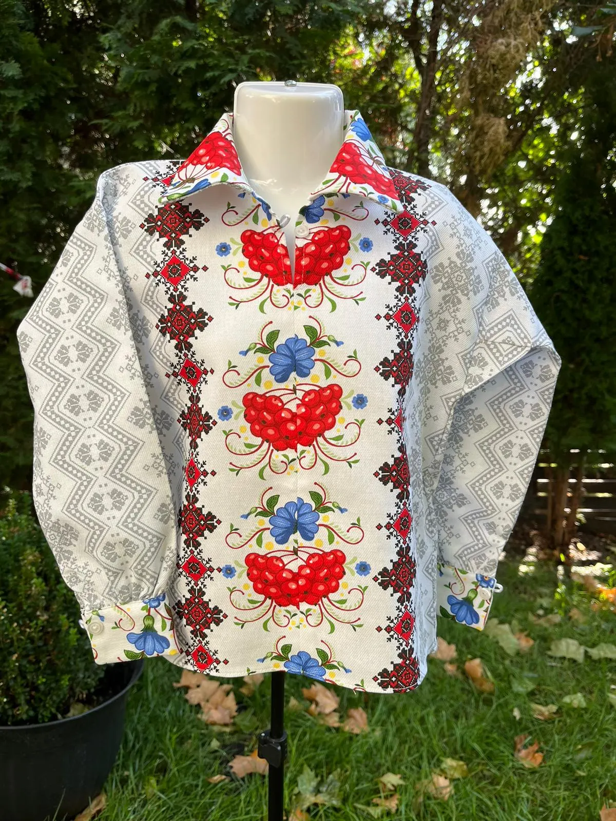 Ie traditionala baiat Sorin