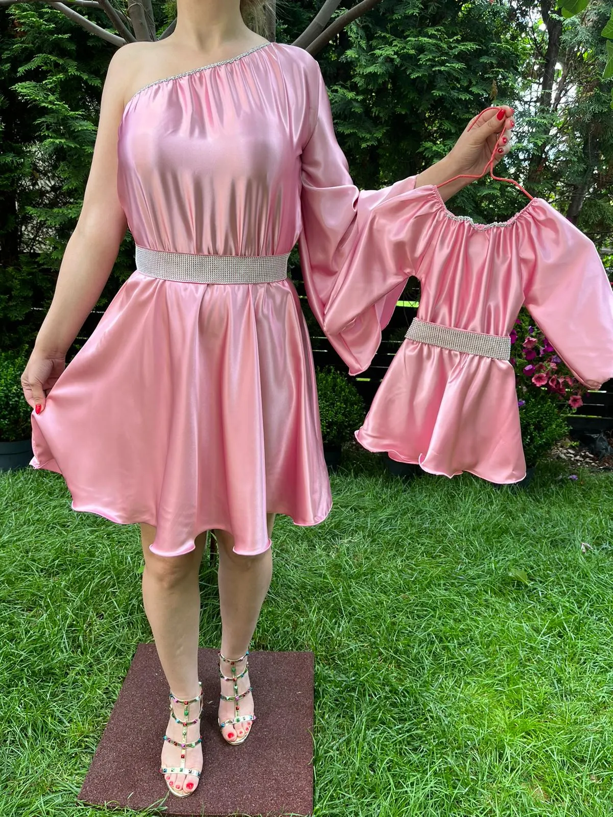 Rochie scurta Aurora roz
