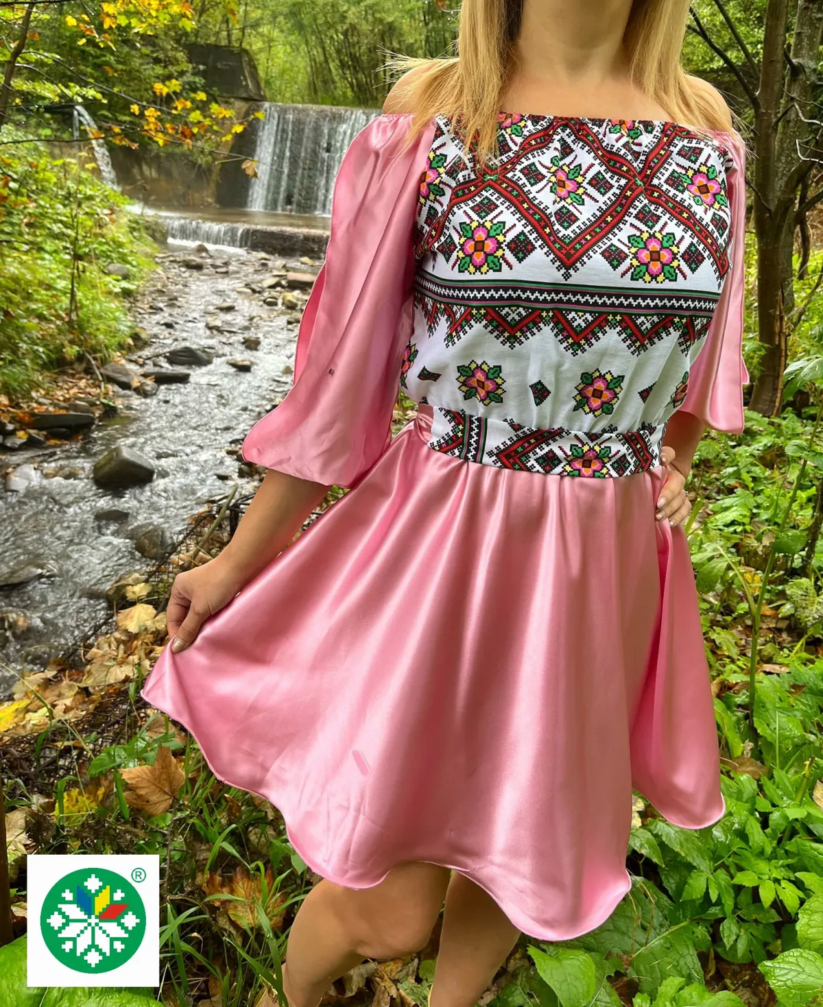 Rochie traditionala Alexandra