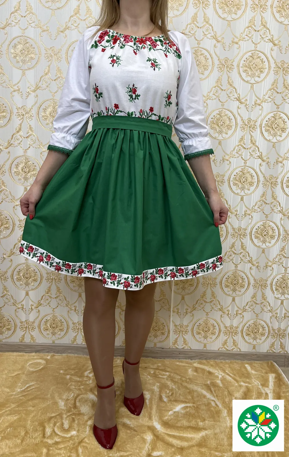 Rochie traditionala Camila