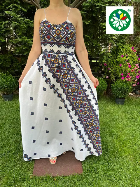 Rochie traditionala lunga Erica
