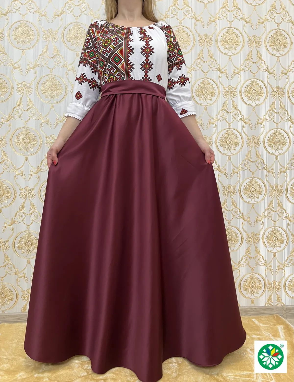Rochie traditionala lunga Fabia