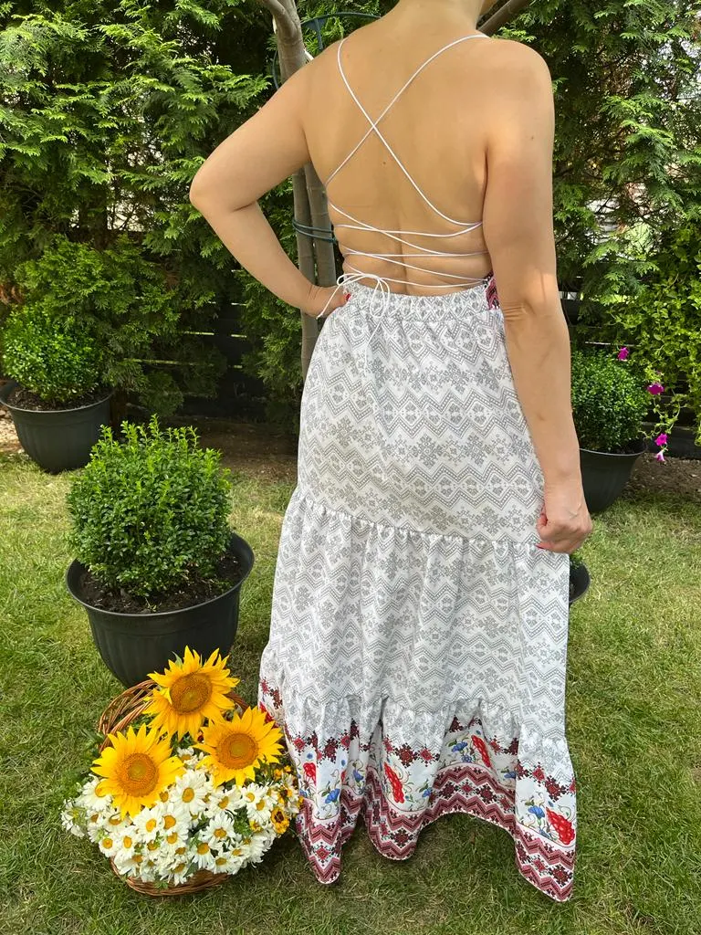Rochie traditionala volane lunga Lucia