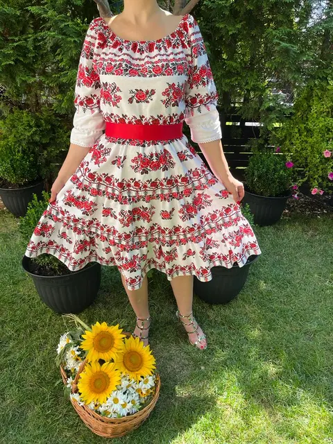 Rochie traditionala volane medie Ines